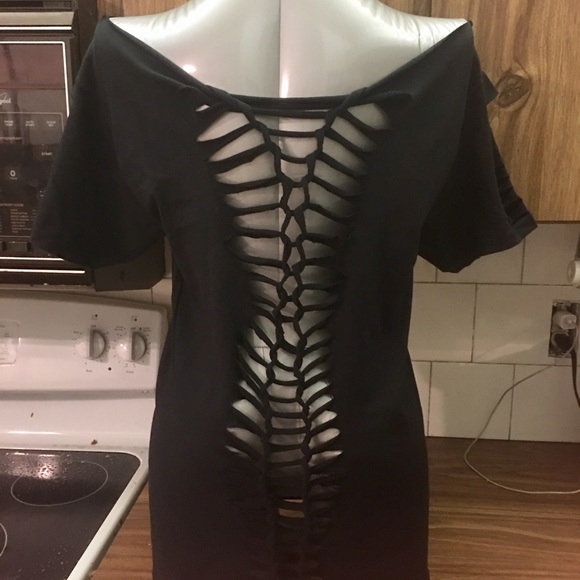 Cut and Sexy Beach Tee Cut and weaved Hand Made - Picture 3 of 3