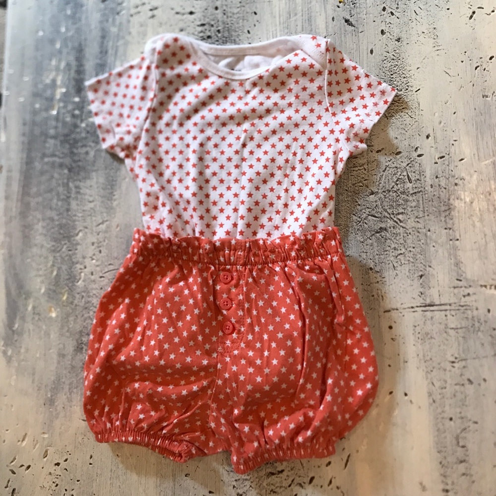 Never worn baby gap set