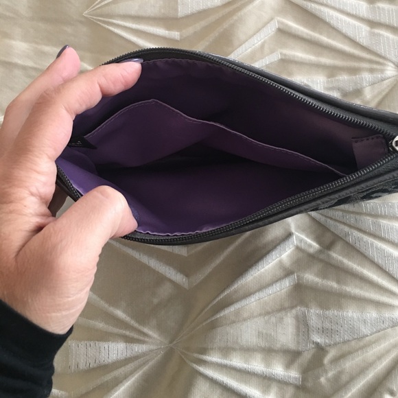 SET: Coach Clutch with matching small wallet - Picture 3 of 7