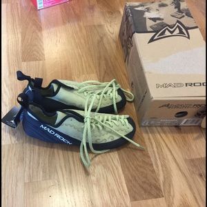Rock climbing shoes Mad Rock Banshee size 8.5