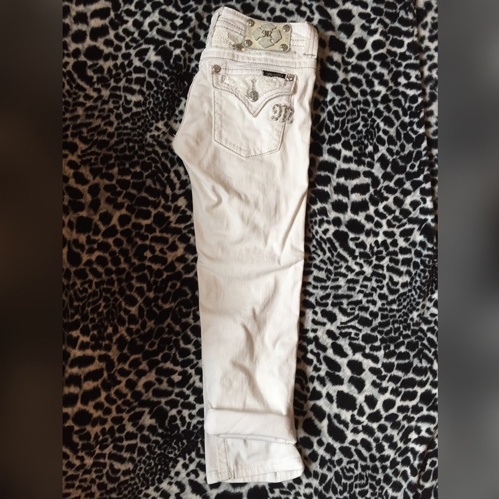 White Miss Me Jeans Capri
