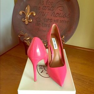 Pink Leather Steve Madden Pump