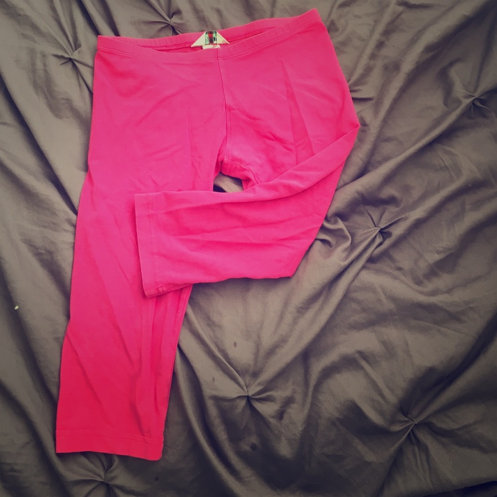Pink workout to the knee pant