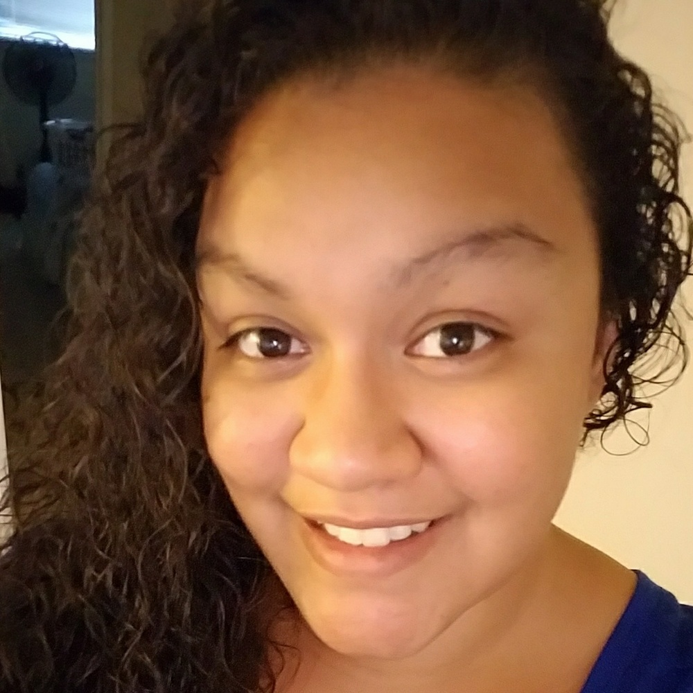 Meet your Posher, Lynette