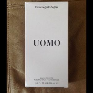 UOMO Ermenegildo Zegna. UOMO Ermenegildo Zegna.