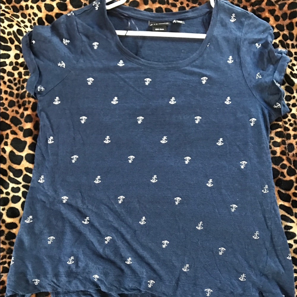 Anchor tee