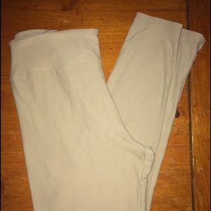 Cream Colored LuLaRoe Leggings