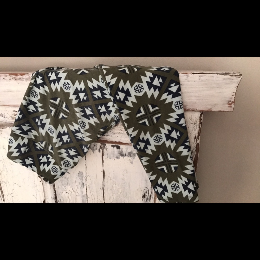 Lula roe leggings