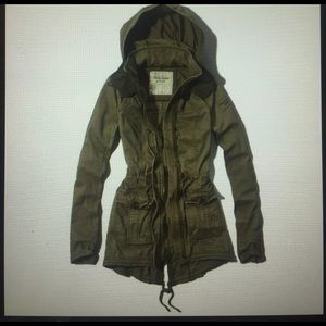 Abercrombie&Fitch Women's Vanessa Parka W/ Hoodie