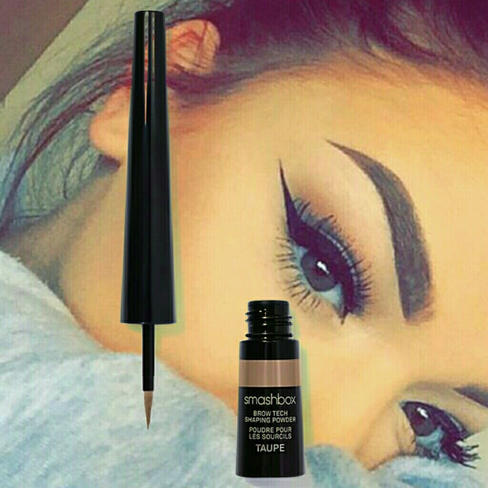 Smashbox (Taupe) eyebrow shaping powder