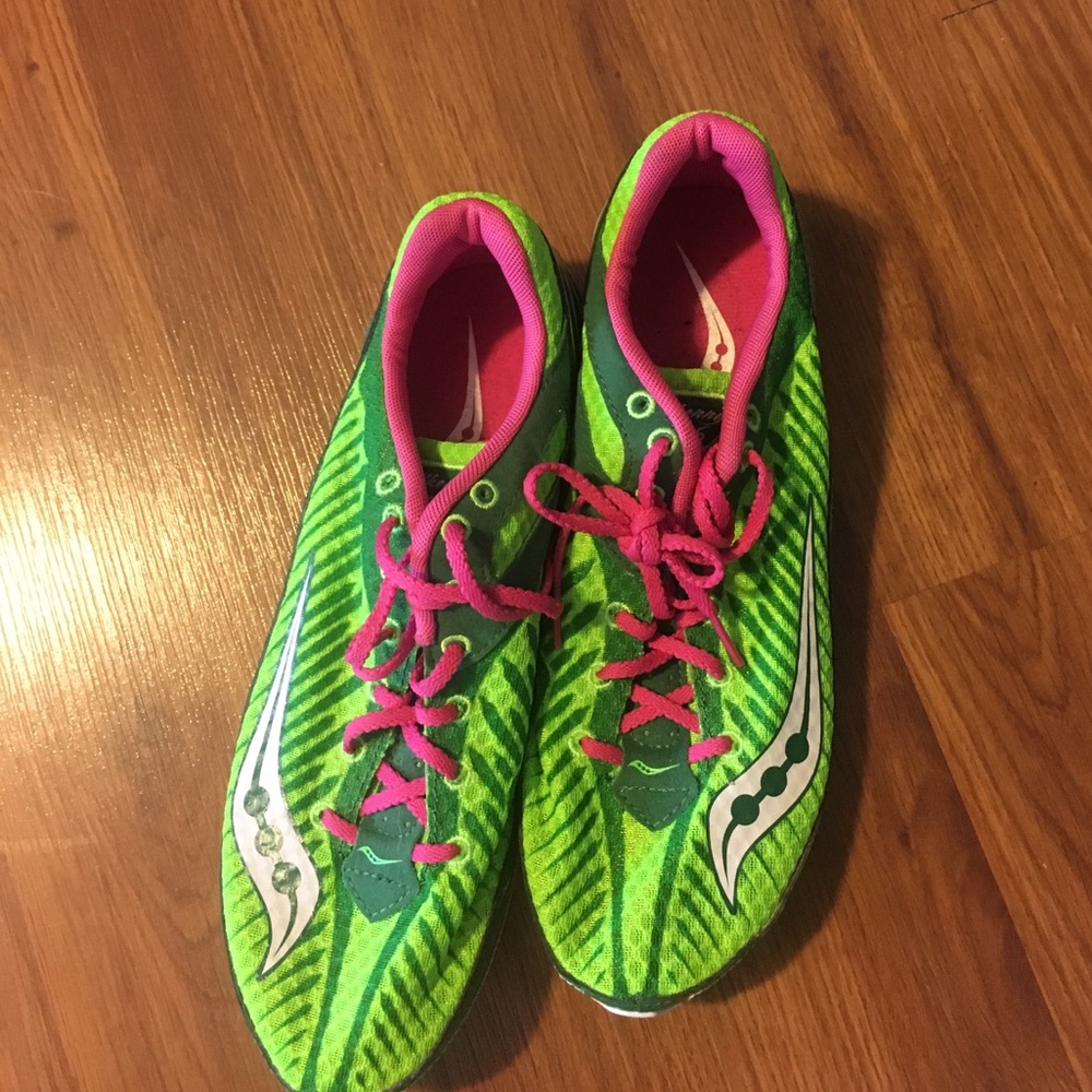 Athletic shoes