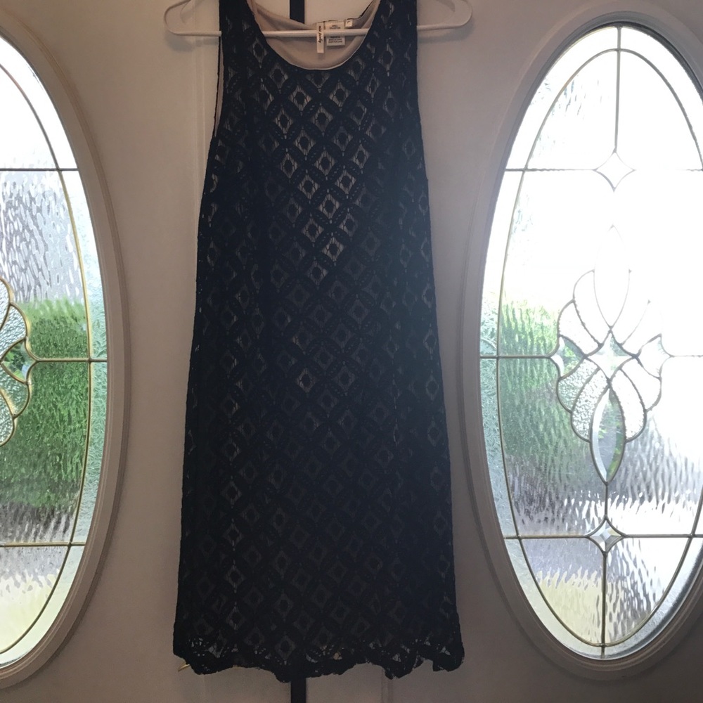 Miss Pinky black lace dress