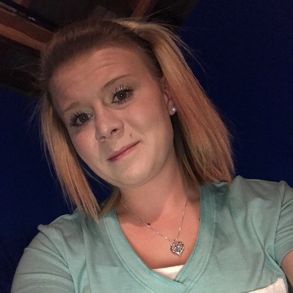 Meet your Posher, Chasity - Picture 1 of 1