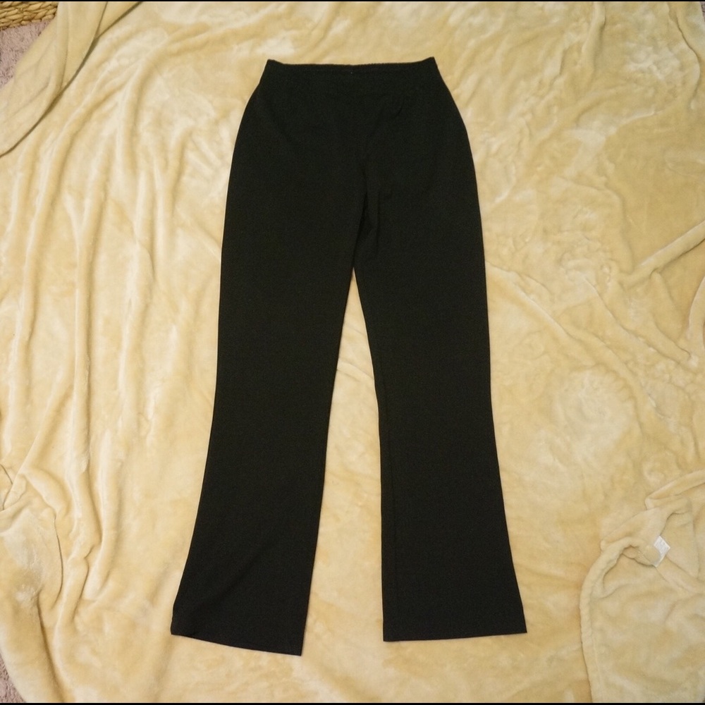 Black warm up / yoga pants