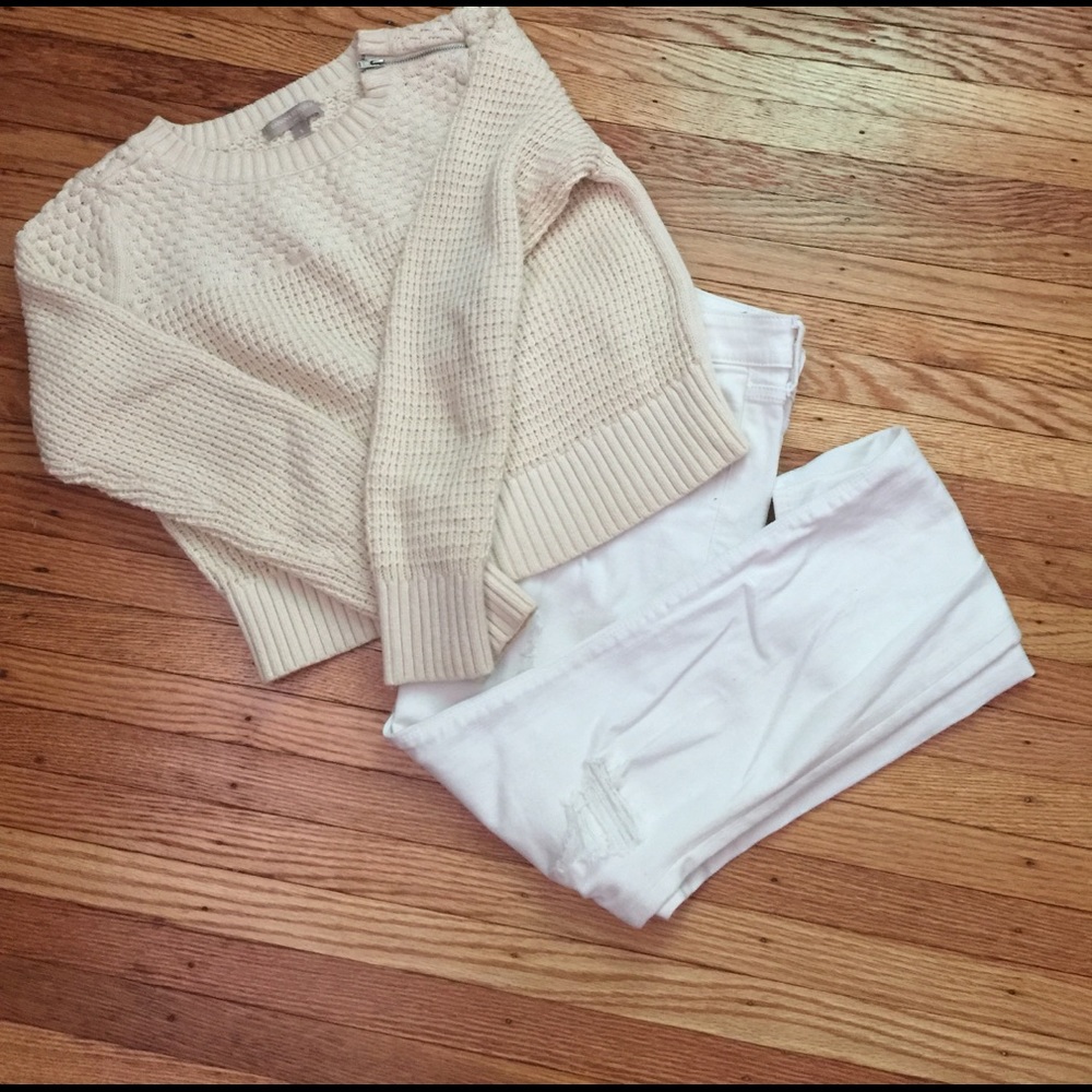 Express Distressed White Jean Size 4