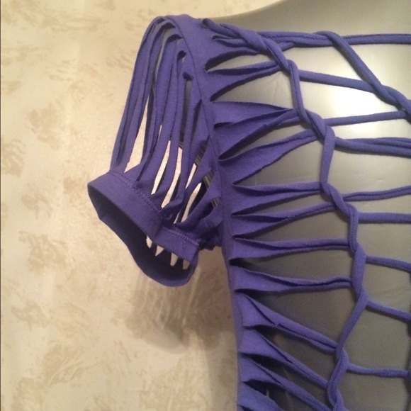 Sexy beach swim coverup - Tee Shirt weaved and cut - Picture 4 of 6