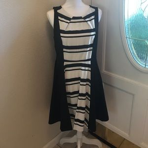 Elle black and white sleeveless dress, size 12