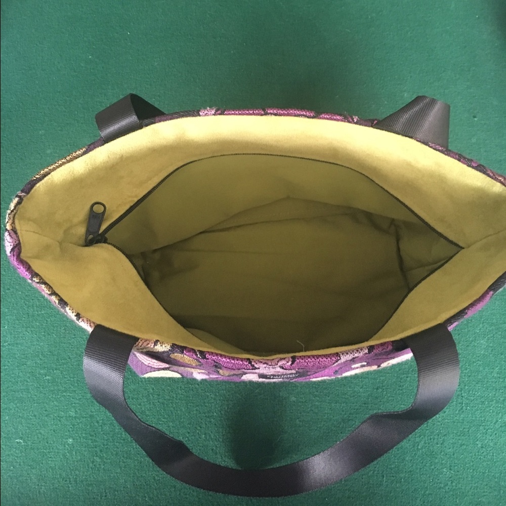 Madison Handbag - Picture 2 of 2