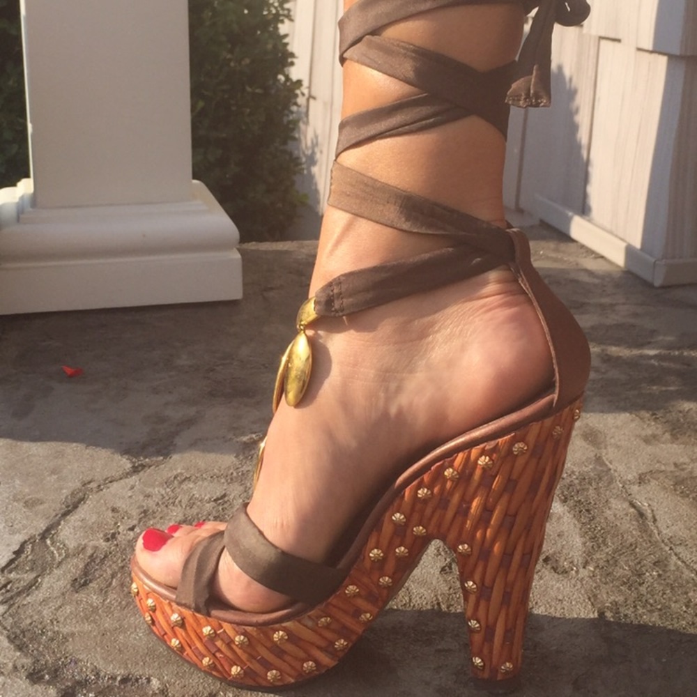 Giuseppe Zannoti Brown & Gold Bamboo Sandal! 38