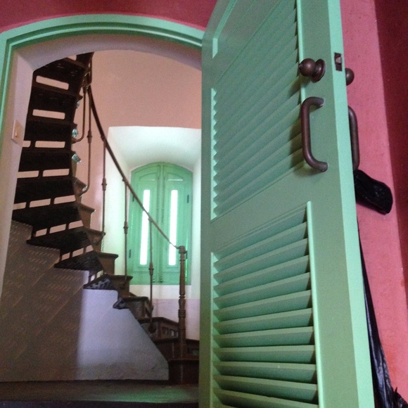 Meet your Posher, Jill - Picture 7 of 8