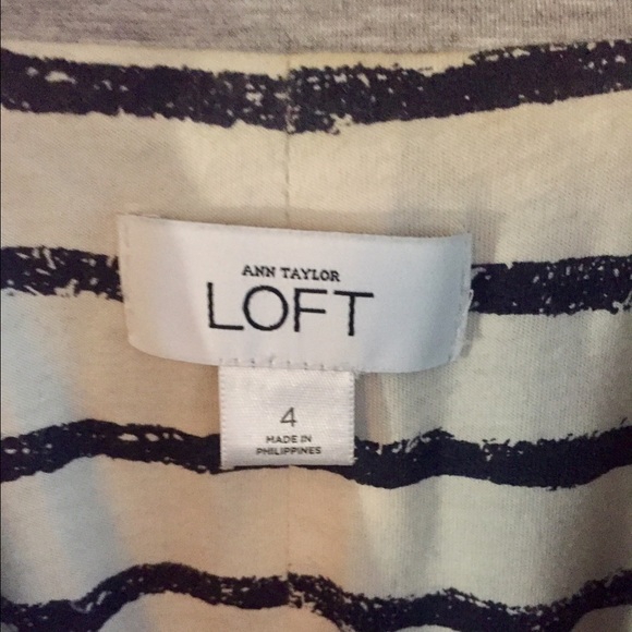 LOFT Heather Gray Blazer - Picture 2 of 3