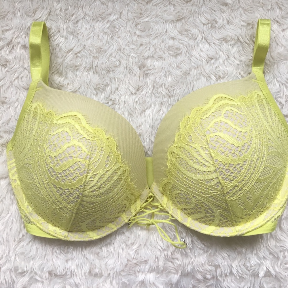 NWOT VS Very Sexy Push-Up