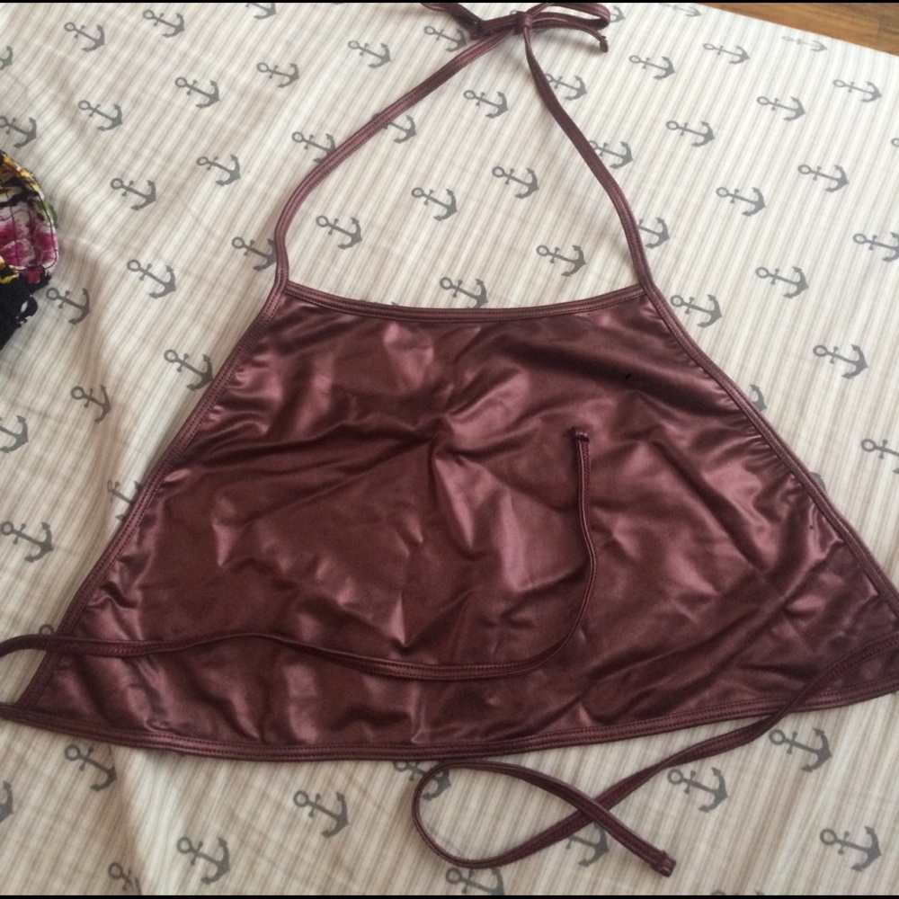 Halter crop top