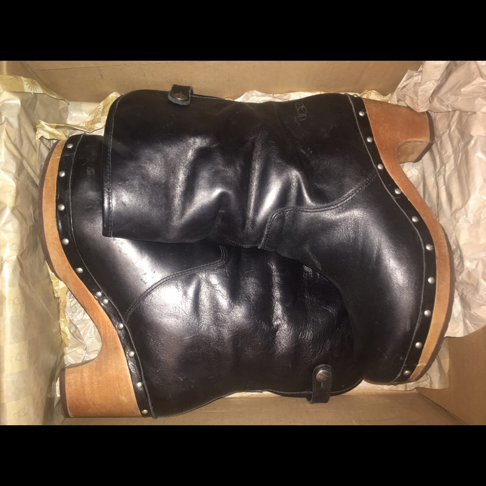 UGG Lynnea boots. Size 7