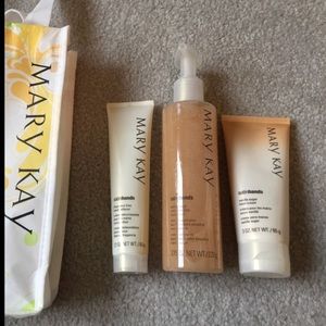Mary Kay Satin Hands... 3 step kit