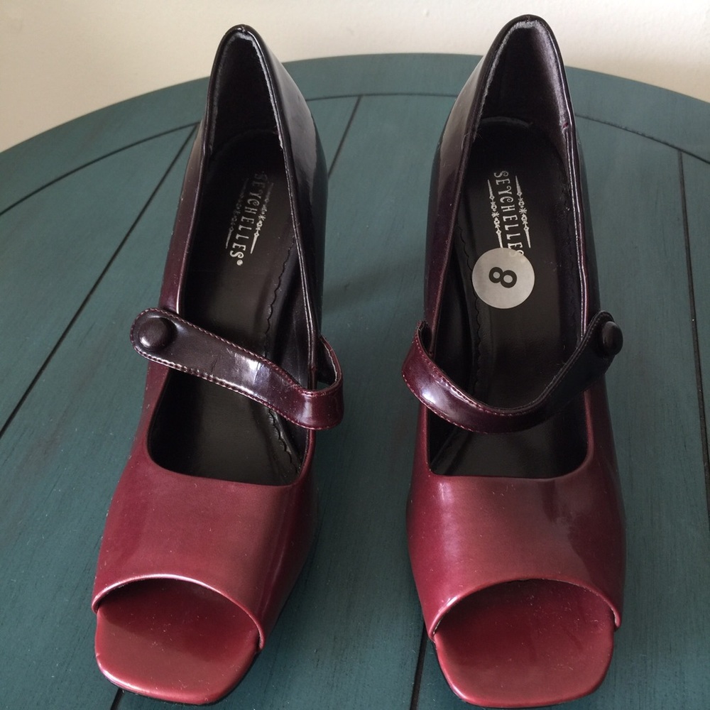Seychelles Delightful Burgundy Pumps