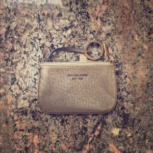 MICHAEL KORS SMALL WRISTLET