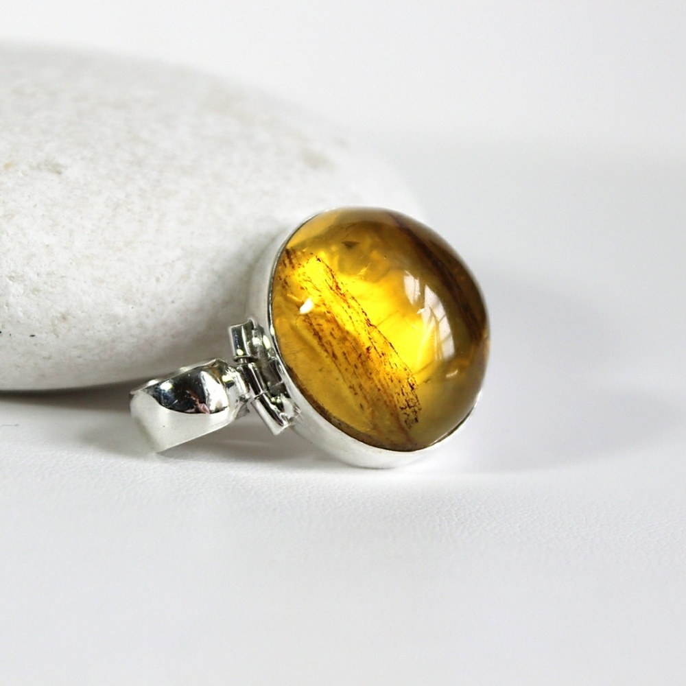 Round Medium Amber Sterling Silver Pendant