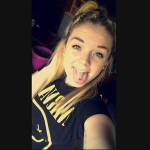 Meet your Posher, Jasmine