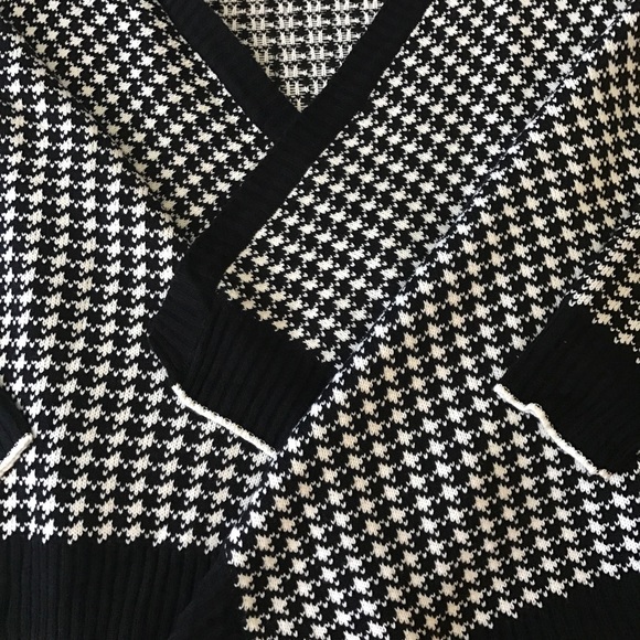 Forever 21 sweater - Picture 5 of 6