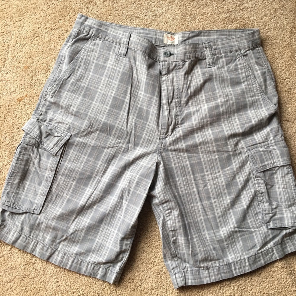 Men's Dockers  grey plaid cargo shorts