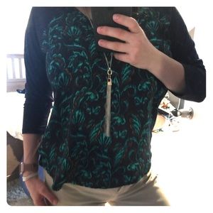 Hi-lo top from the Limited. Sz:L