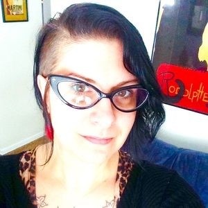 Meet your Posher, Jen