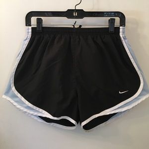 Nike FIT DRY Running Shorts