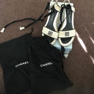 CHANEL sandals/espadrilles