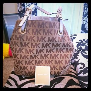 mk purse