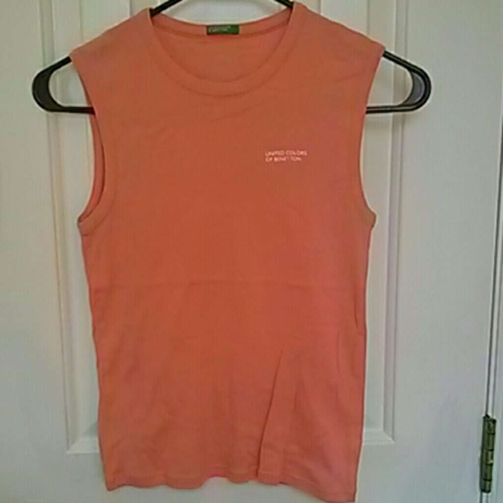 United Colors of Benetton tee shirt