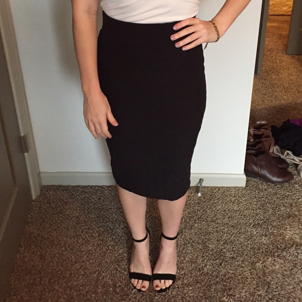 H&M Black Pencil Skirt
