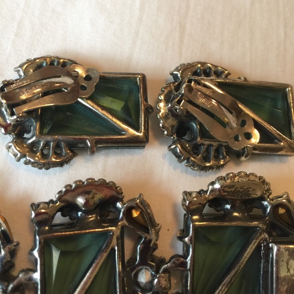 ๐๐HP๐๐RARE SCHIAPARELLI BRACELET AND EARRINGS - Picture 4 of 7