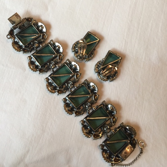 ๐๐HP๐๐RARE SCHIAPARELLI BRACELET AND EARRINGS - Picture 5 of 7