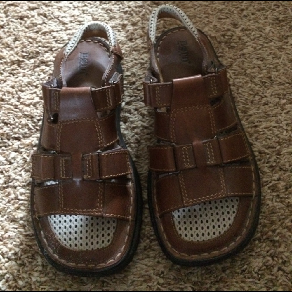 Women's BORN sandals