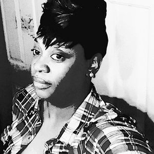 Meet your Posher, Cynthia