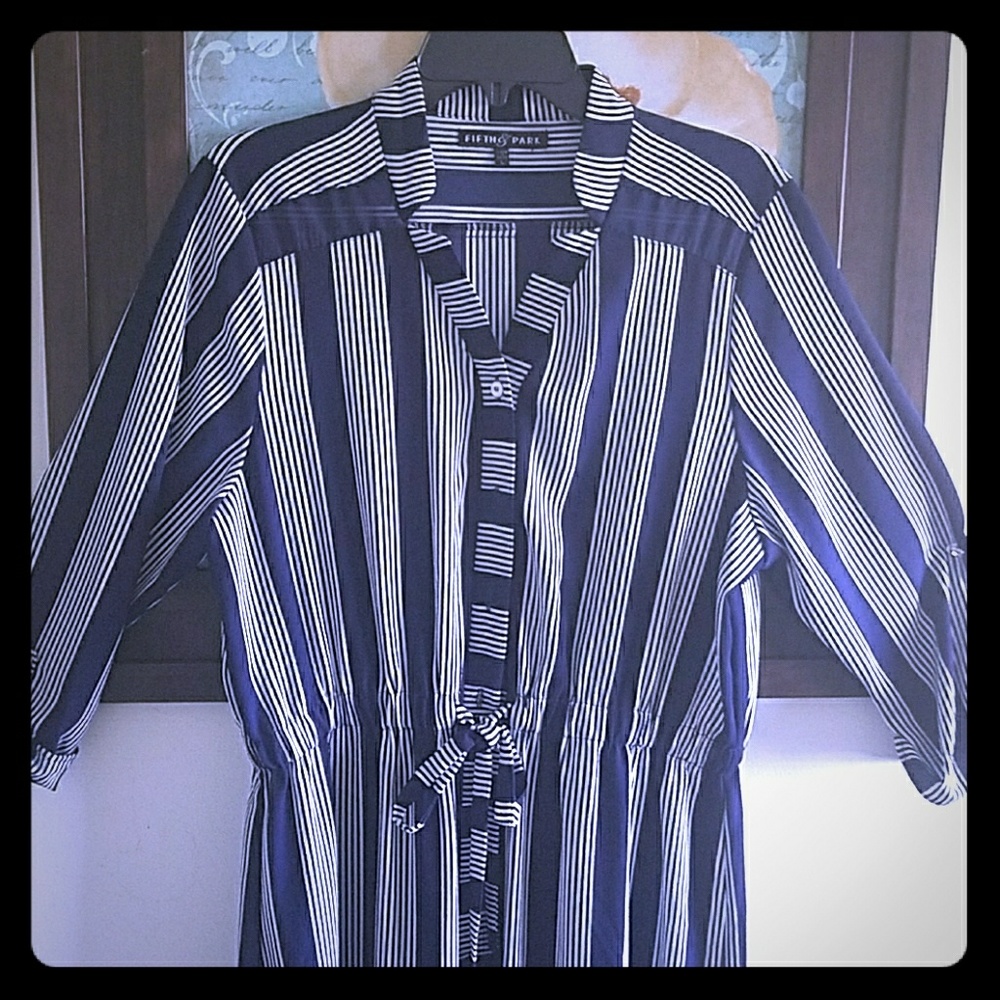 Crepe sheer shirt dress