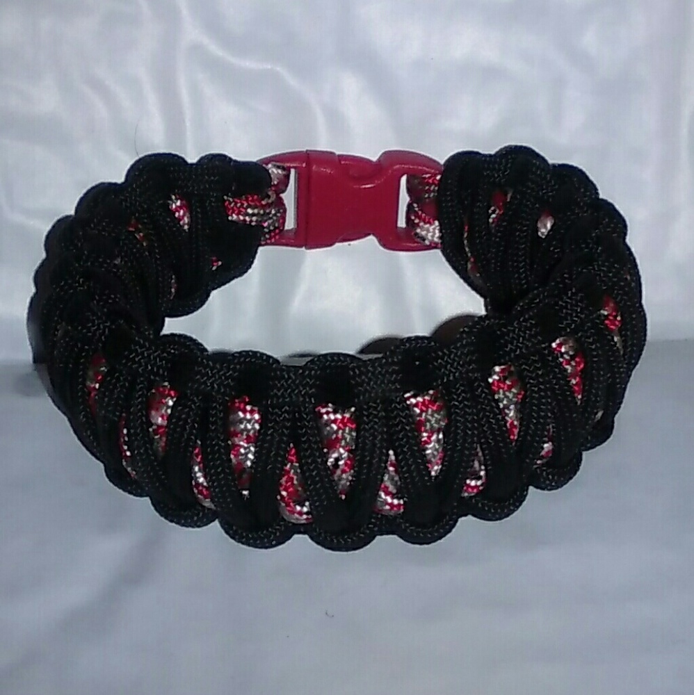 King Cobra Paracord Bracelet