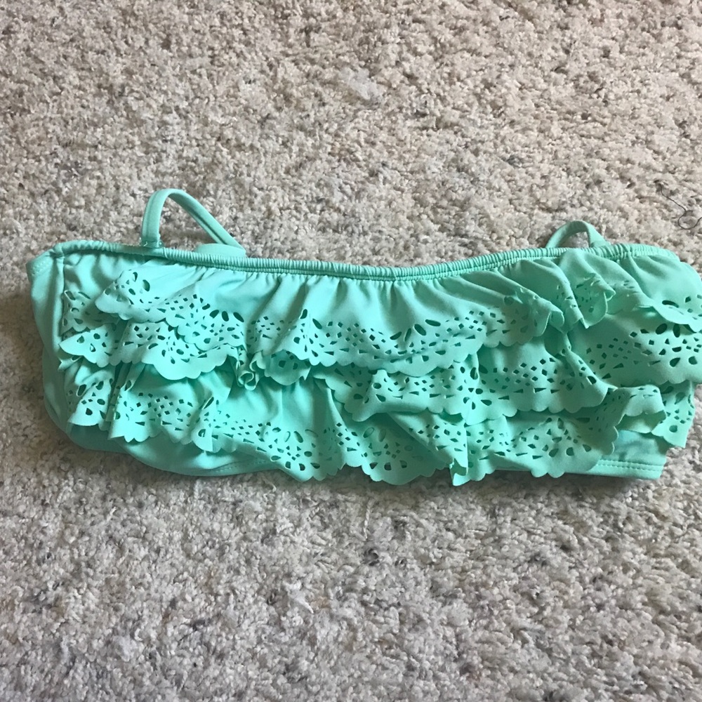 Size large mint swimsuit top size large