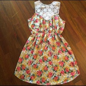 NWOT Satin floral dress with lace details